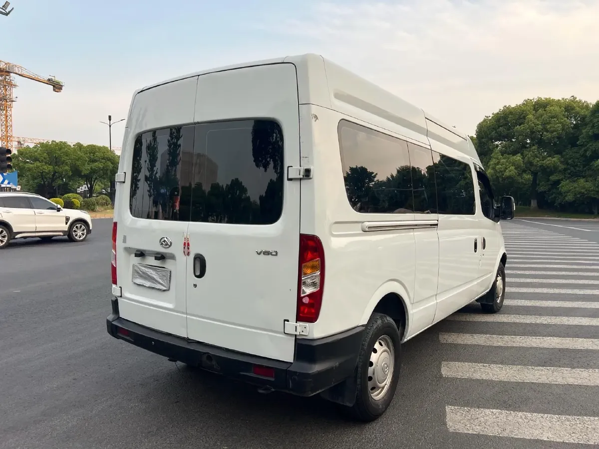 2020 MAXUS XinTu V80 2.5T 136HP L4 6MT,autocango,china used car exporter,china ev exporter,chinese used car exporter,chinese used ev exporter