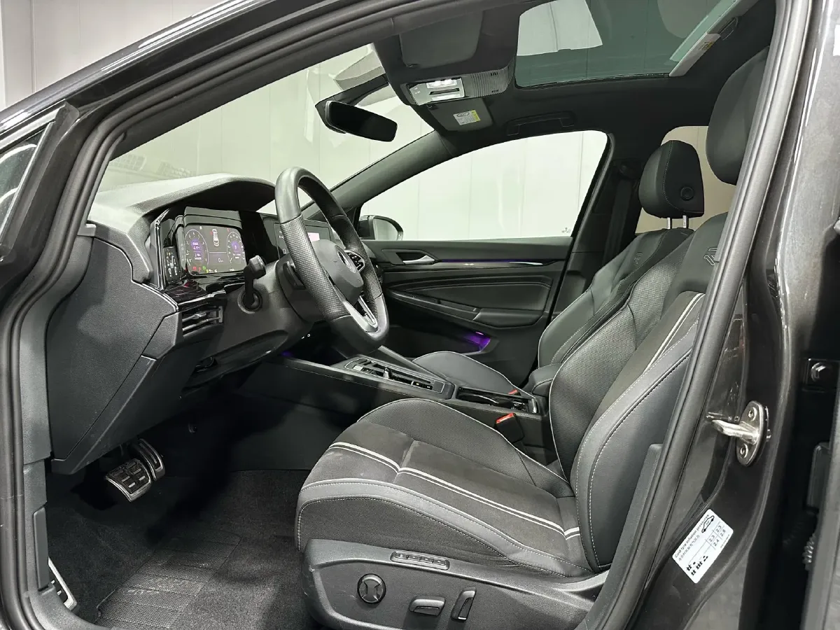 2023 Volkswagen Golf 1.4T 150HP L4 7DCT,autocango,china used car exporter,china ev exporter,chinese used car exporter,chinese used ev exporter