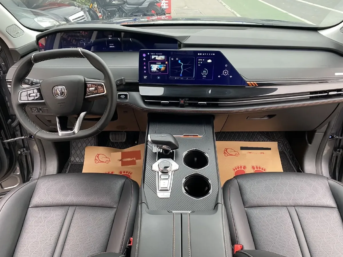 2021 ChangAn UNI-K 2.0T 233HP L4 8AT,autocango,china used car exporter,china ev exporter,chinese used car exporter,chinese used ev exporter