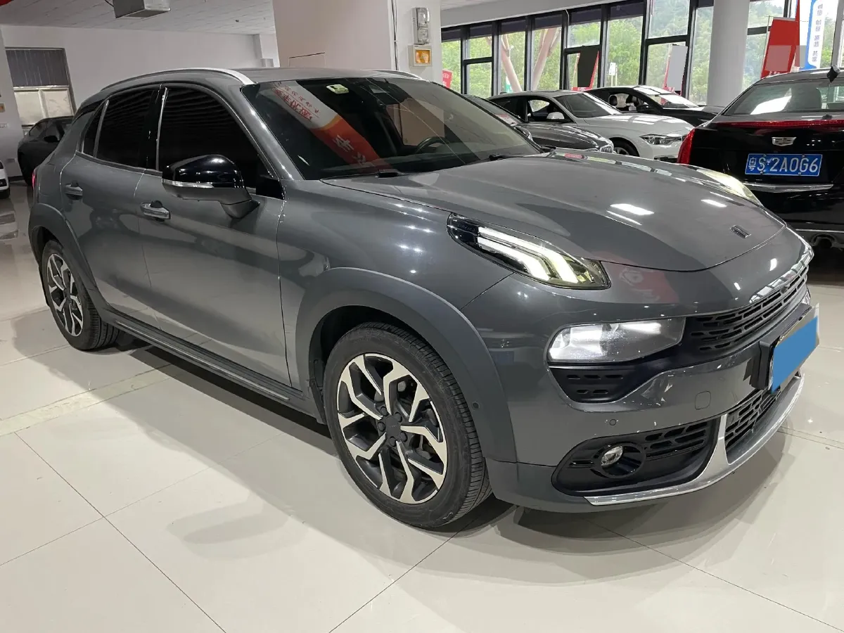 2018 Toyota C-HR 2.0L 171HP L4 CVT,autocango,china used car exporter,china ev exporter,chinese used car exporter,chinese used ev exporter