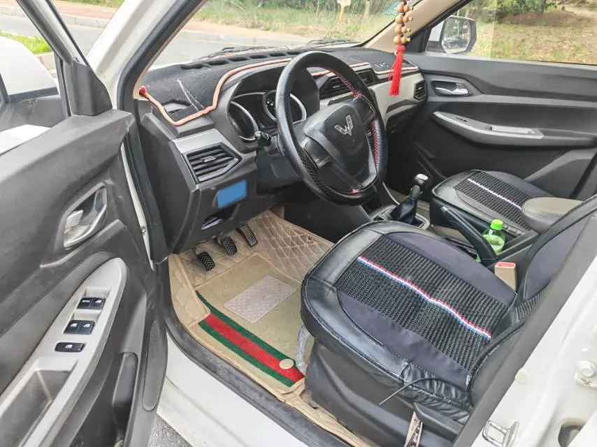 2018 WuLing HongGuang 1.5L 105HP L4 5MT,autocango,china used car exporter,china ev exporter,chinese used car exporter,chinese used ev exporter