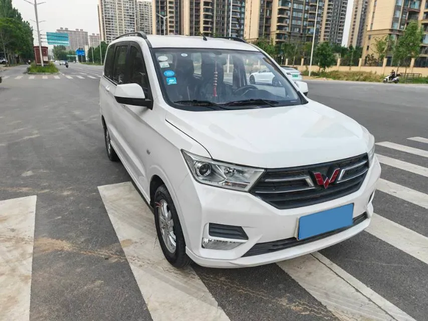 2018 WuLing HongGuang 1.5L 105HP L4 5MT,autocango,china used car exporter,china ev exporter,chinese used car exporter,chinese used ev exporter