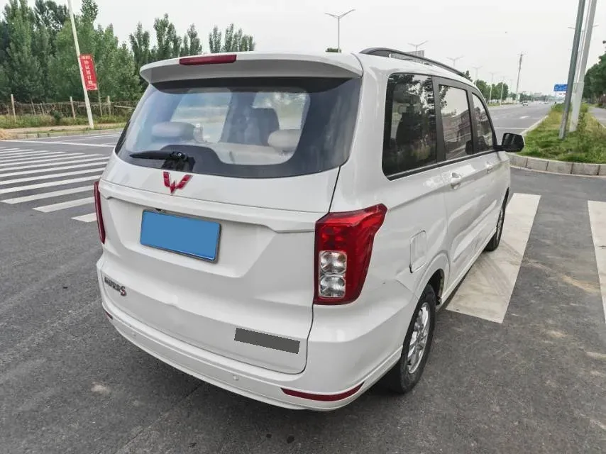 2018 WuLing HongGuang 1.5L 105HP L4 5MT,autocango,china used car exporter,china ev exporter,chinese used car exporter,chinese used ev exporter