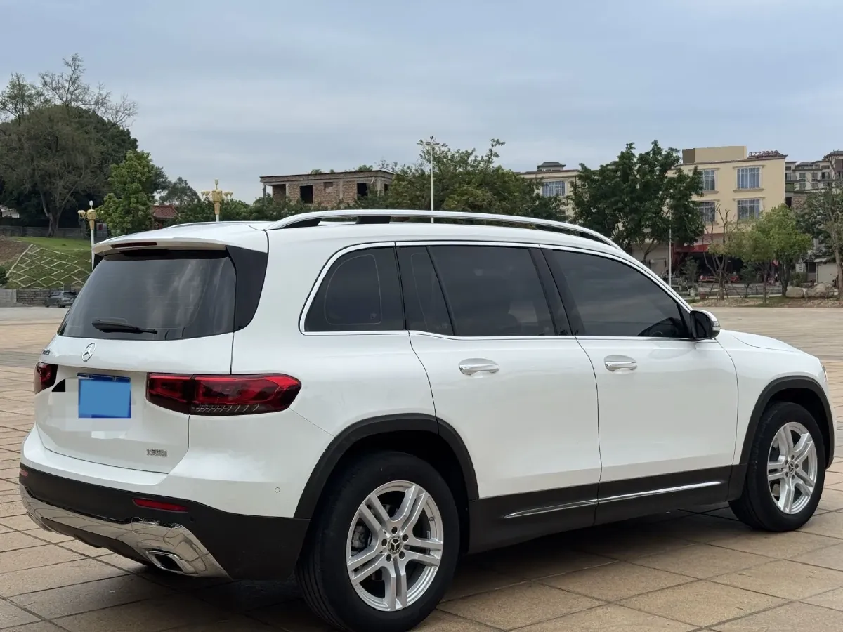 2023 Mercedes-Benz GLB Class 2.0T 190HP L4 8DCT,autocango,china used car exporter,china ev exporter,chinese used car exporter,chinese used ev exporter
