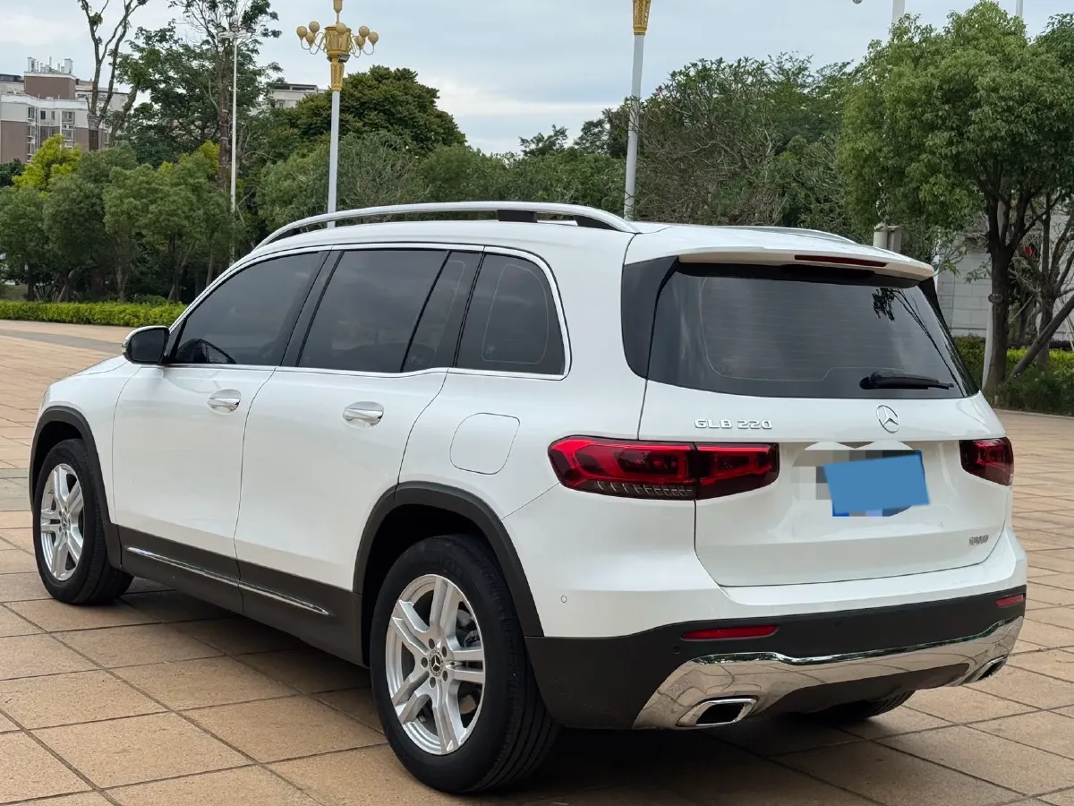 2023 Mercedes-Benz GLB Class 2.0T 190HP L4 8DCT,autocango,china used car exporter,china ev exporter,chinese used car exporter,chinese used ev exporter