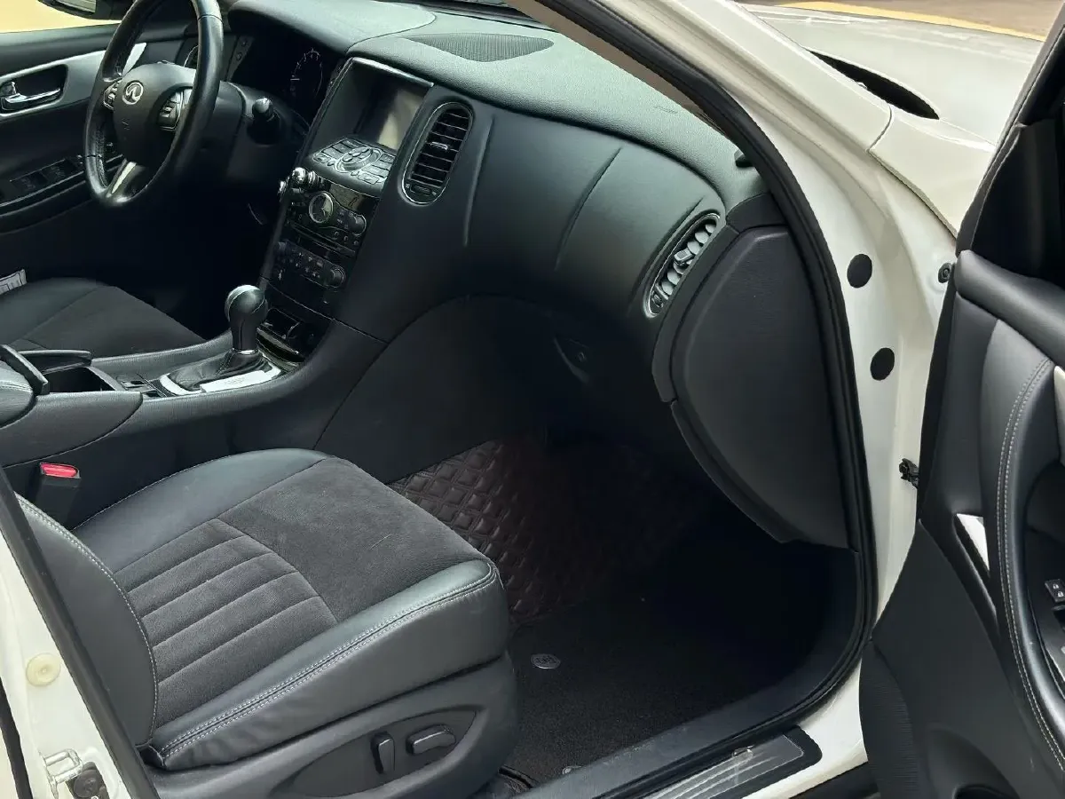 2015 Infiniti QX50 2.5L 235HP V6 7AT,autocango,china used car exporter,china ev exporter,chinese used car exporter,chinese used ev exporter