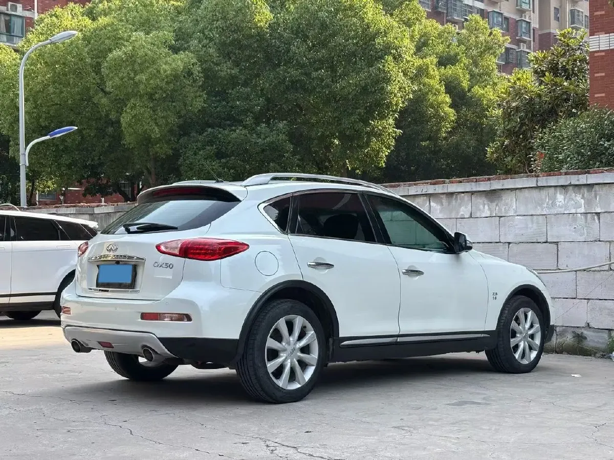 2015 Infiniti QX50 2.5L 235HP V6 7AT,autocango,china used car exporter,china ev exporter,chinese used car exporter,chinese used ev exporter