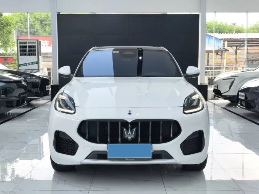 2023 Maserati Grecale 2.0T 300HP L4 8AT,autocango,china used car exporter,china ev exporter,chinese used car exporter,chinese used ev exporter