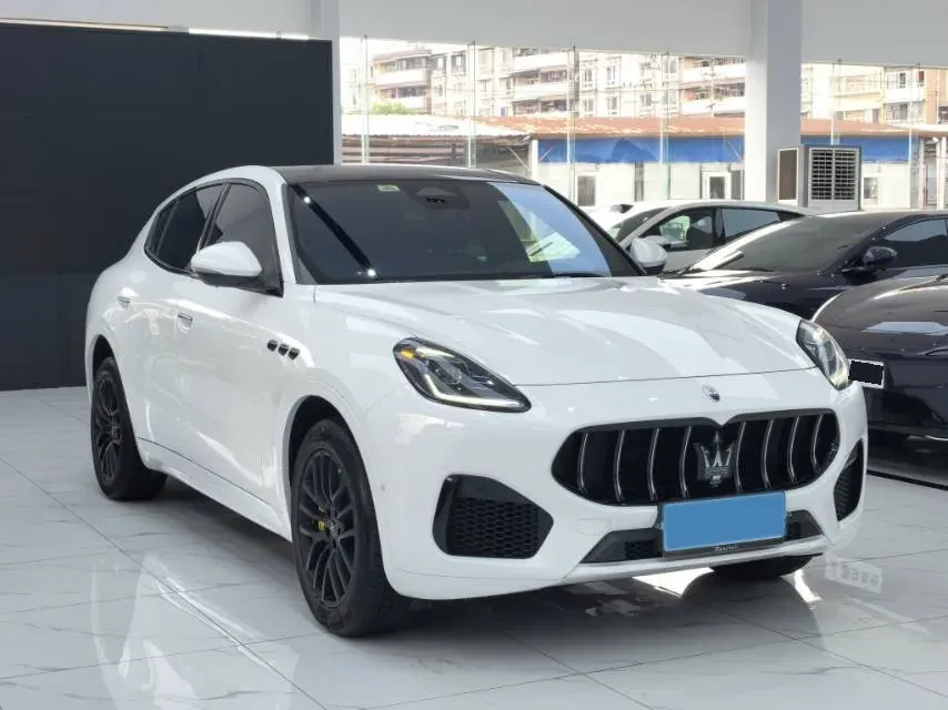 2023 Maserati Grecale 2.0T 300HP L4 8AT,autocango,china used car exporter,china ev exporter,chinese used car exporter,chinese used ev exporter