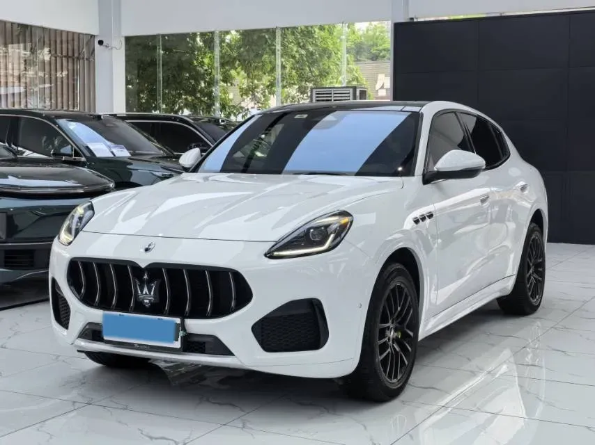 2023 Maserati Grecale 2.0T 300HP L4 8AT,autocango,china used car exporter,china ev exporter,chinese used car exporter,chinese used ev exporter