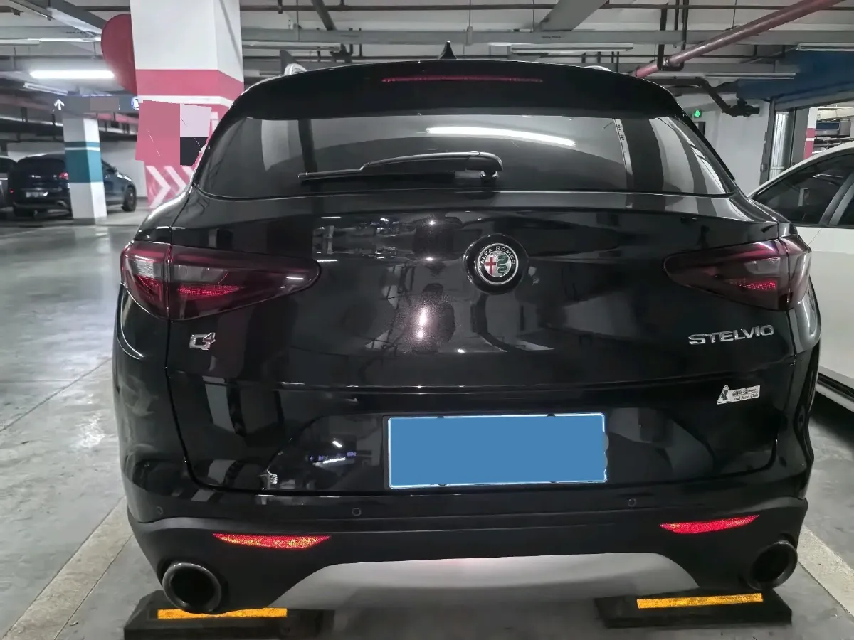 2017 Jaguar XE 2.0T 240HP L4 8AT,autocango,china used car exporter,china ev exporter,chinese used car exporter,chinese used ev exporter