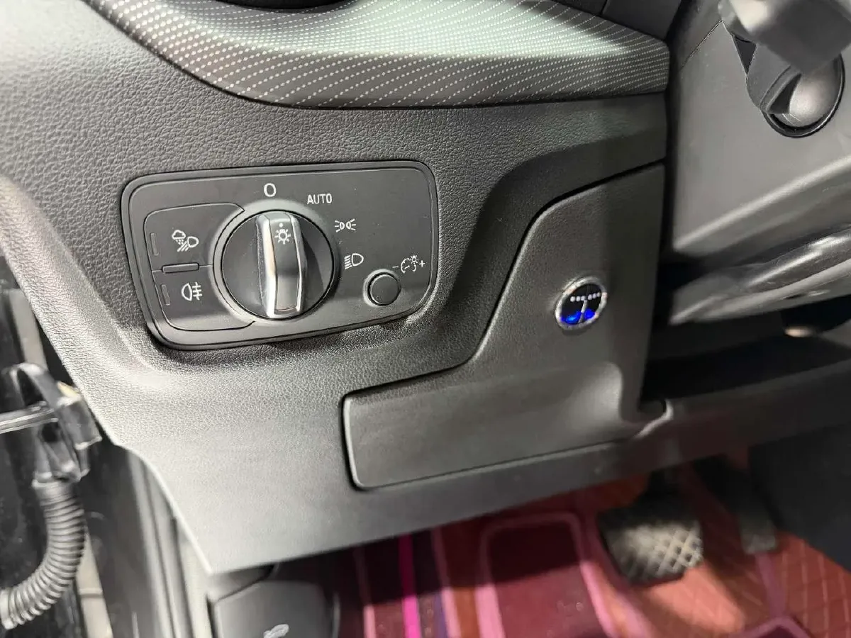 2022 Audi Q2L 1.4T 150HP L4 7DCT,autocango,china used car exporter,china ev exporter,chinese used car exporter,chinese used ev exporter