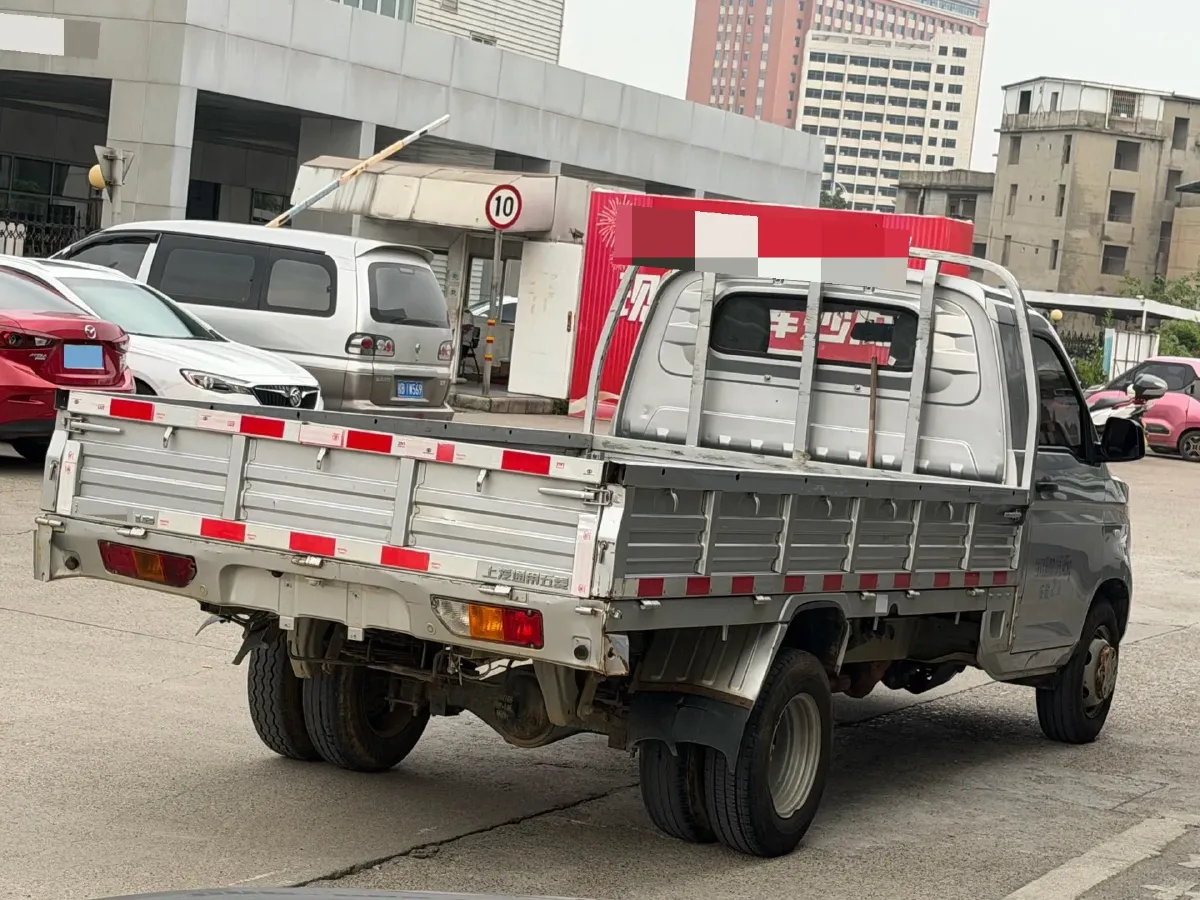 2022 WuLing RongGuang New Truck 1.8L 125HP L4 5MT,autocango,china used car exporter,china ev exporter,chinese used car exporter,chinese used ev exporter
