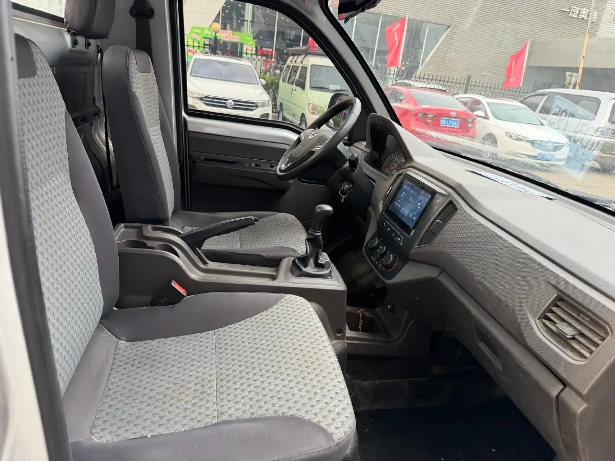 2022 WuLing RongGuang New Truck 1.8L 125HP L4 5MT,autocango,china used car exporter,china ev exporter,chinese used car exporter,chinese used ev exporter