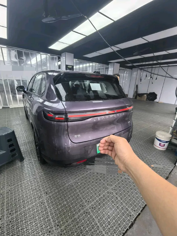 2025 Leapmotor B10 BEV 67.1KWH,autocango,china used car exporter,china ev exporter,chinese used car exporter,chinese used ev exporter