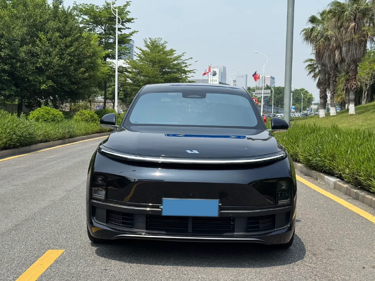 2025 Li L9 Range Extended 154HP REEV,autocango,china used car exporter,china ev exporter,chinese used car exporter,chinese used ev exporter