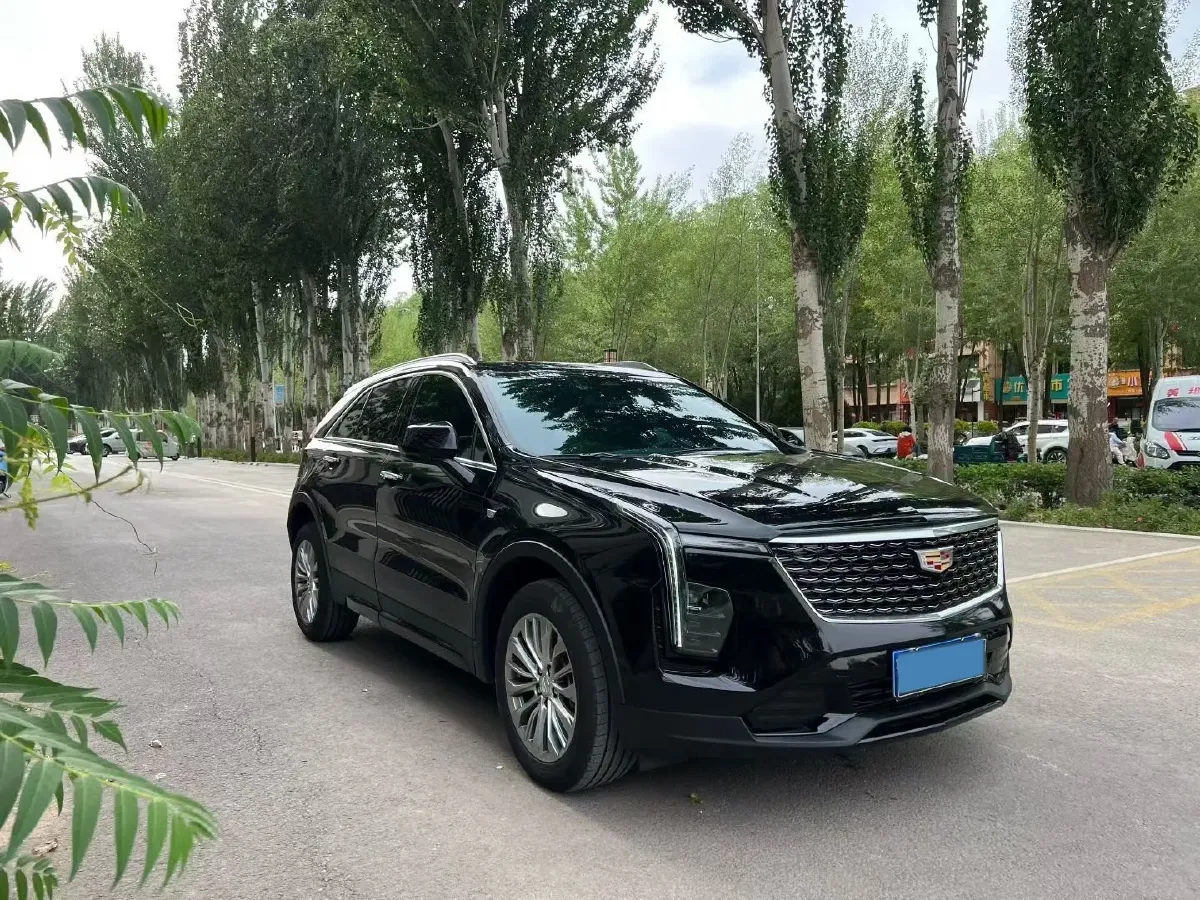 2024 Cadillac XT4 2.0T 237HP L4 9AT,autocango,china used car exporter,china ev exporter,chinese used car exporter,chinese used ev exporter
