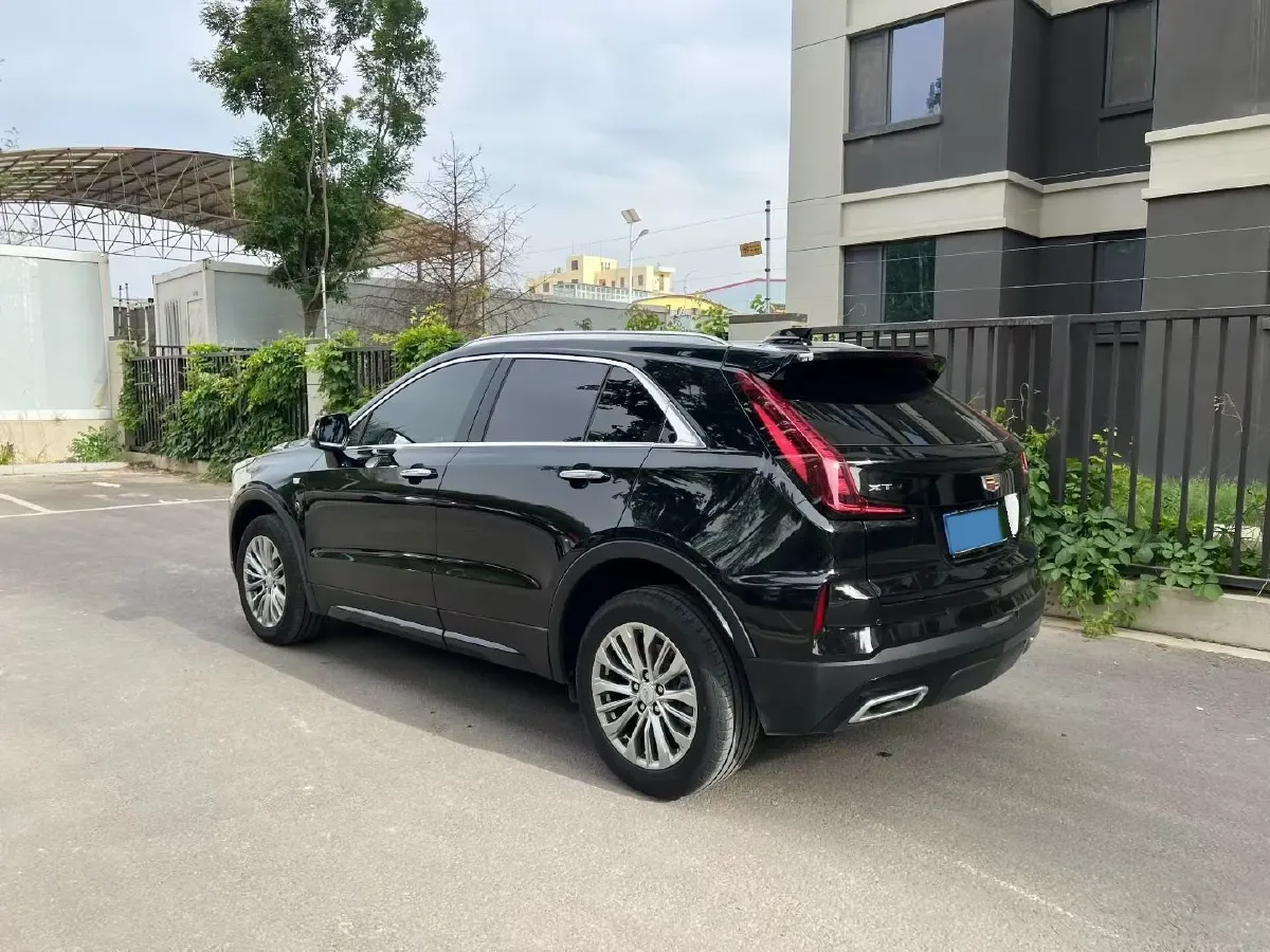2024 Cadillac XT4 2.0T 237HP L4 9AT,autocango,china used car exporter,china ev exporter,chinese used car exporter,chinese used ev exporter