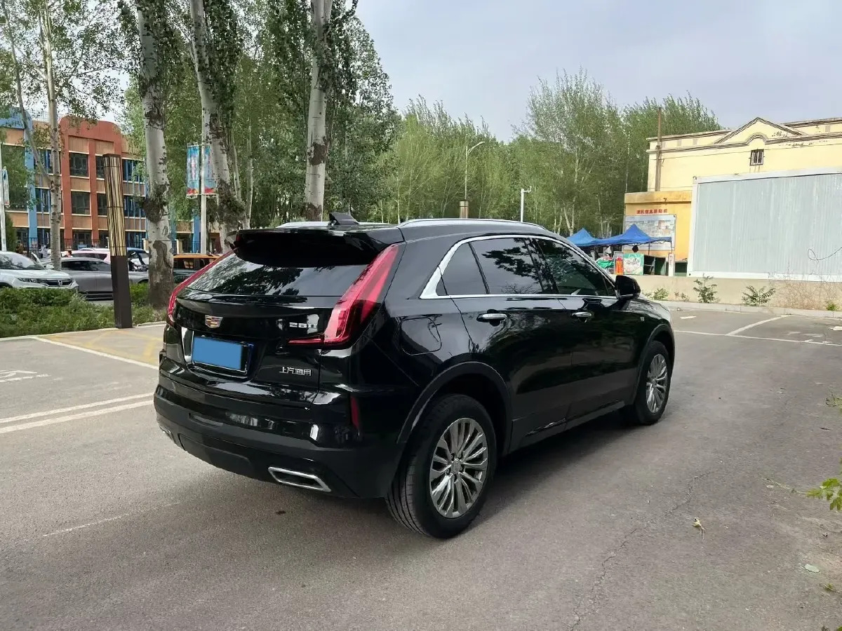 2024 Cadillac XT4 2.0T 237HP L4 9AT,autocango,china used car exporter,china ev exporter,chinese used car exporter,chinese used ev exporter
