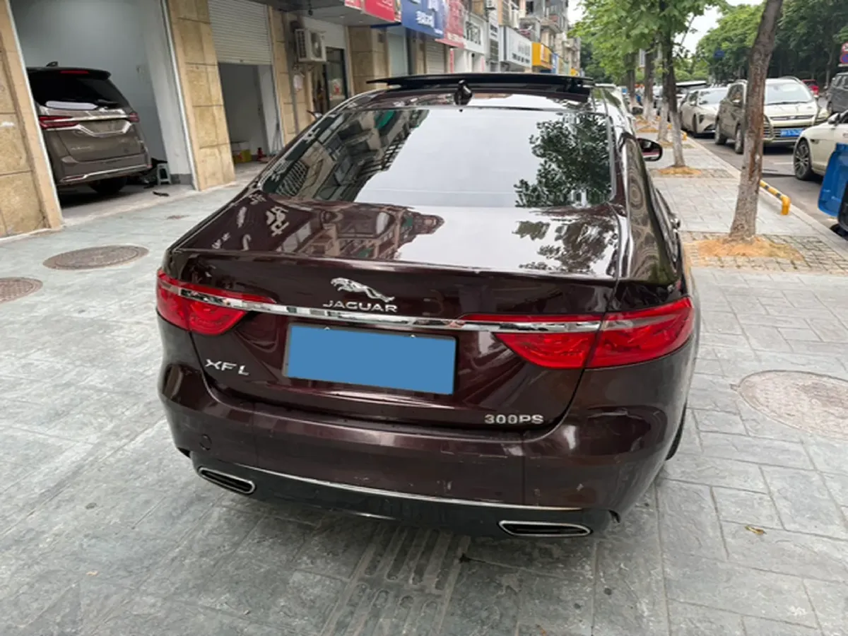 2018 Jaguar XF 2.0T 250HP L4 8AT,autocango,china used car exporter,china ev exporter,chinese used car exporter,chinese used ev exporter