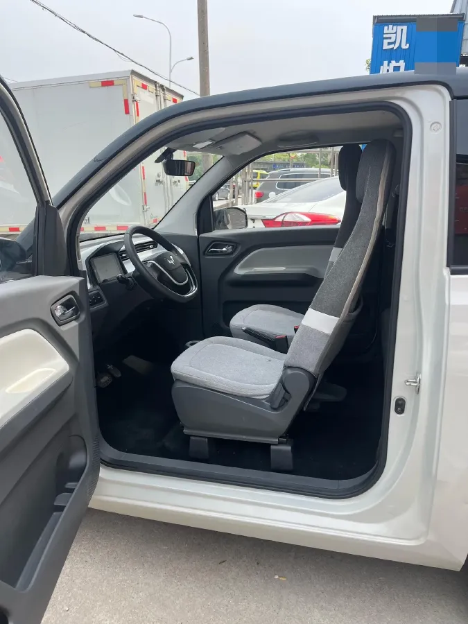 2020 BaoJun E100 BEV 28KWH,autocango,china used car exporter,china ev exporter,chinese used car exporter,chinese used ev exporter