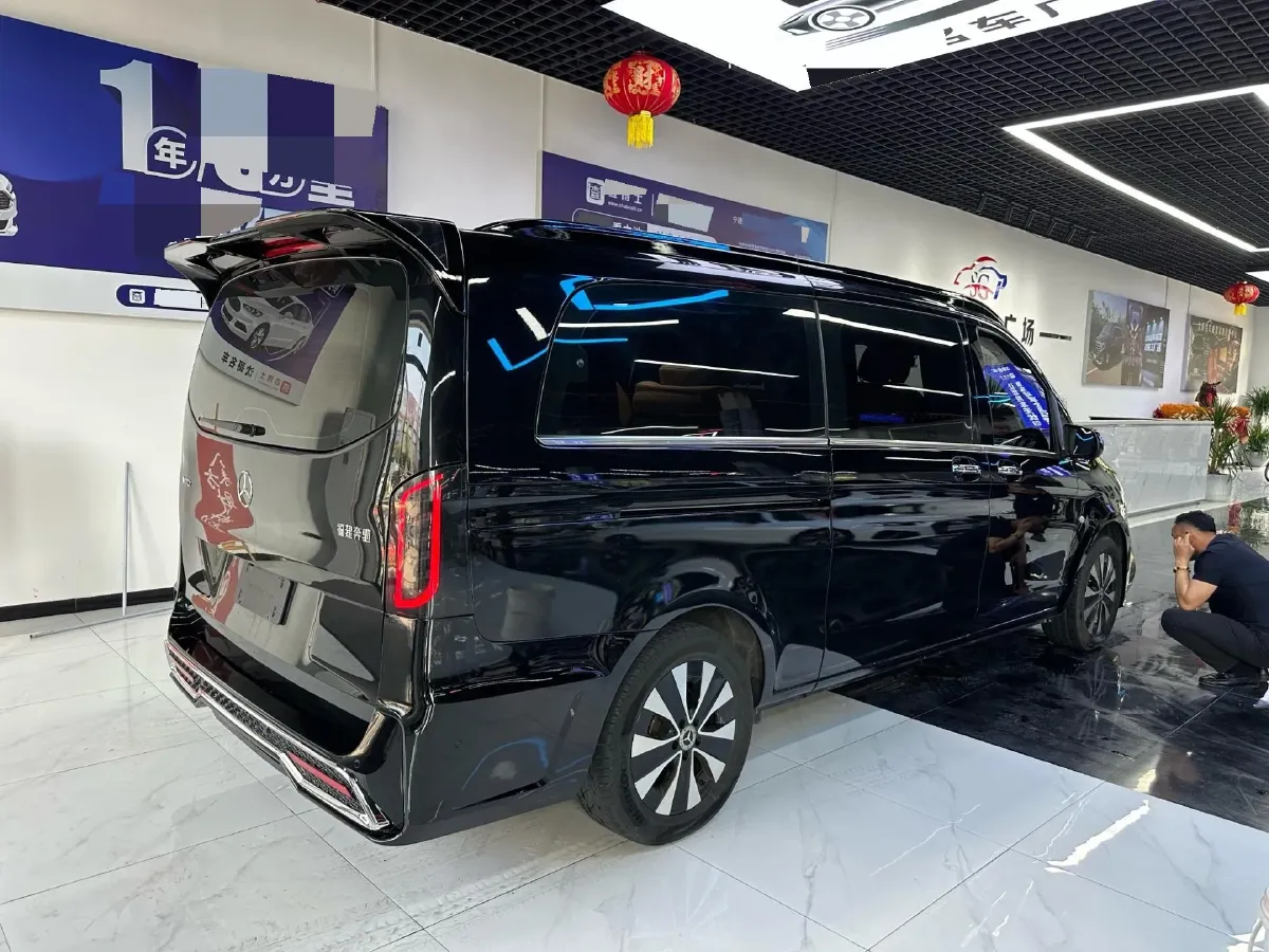 2021 Mercedes-Benz Vito 2.0T 211HP L4 9AT,autocango,china used car exporter,china ev exporter,chinese used car exporter,chinese used ev exporter