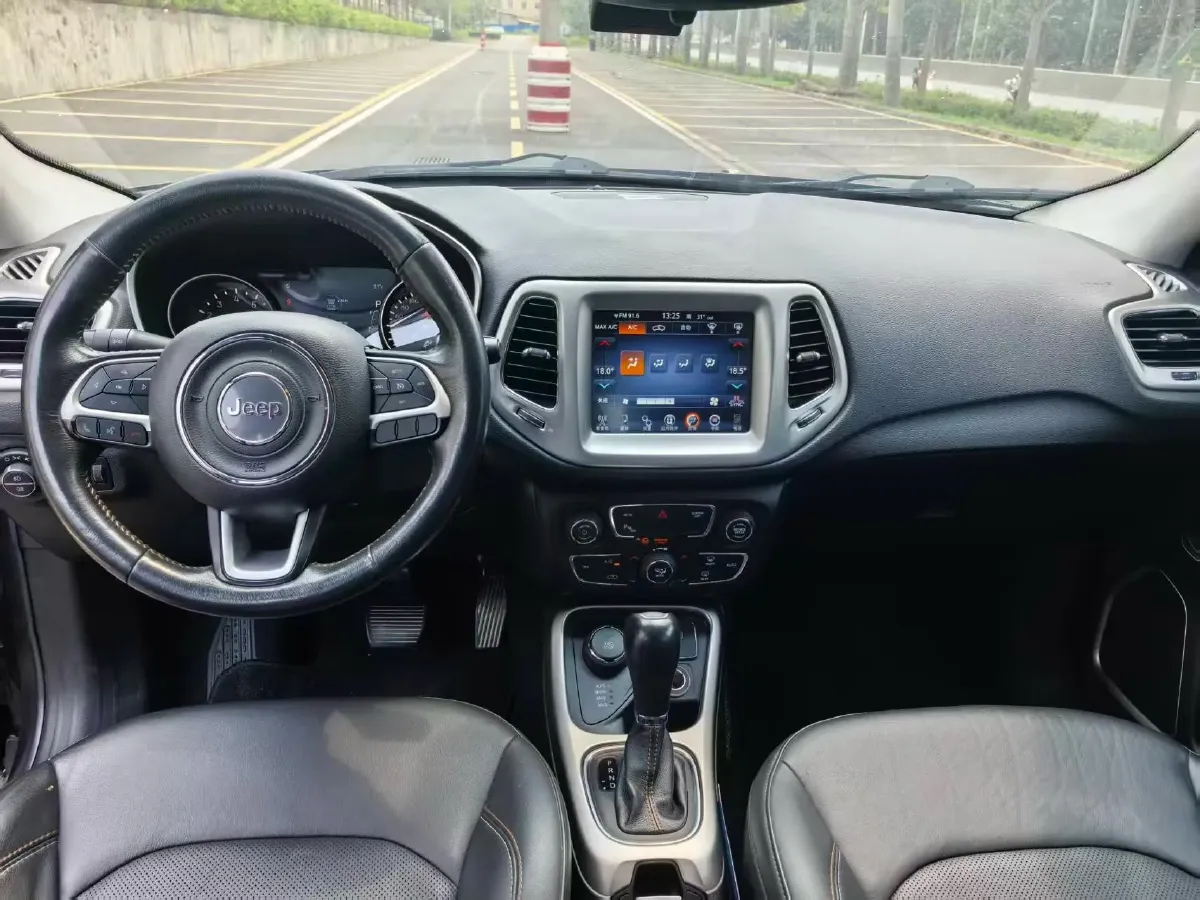 2018 Isuzu Mu-X 1.9T 163HP L4 6AT,autocango,china used car exporter,china ev exporter,chinese used car exporter,chinese used ev exporter