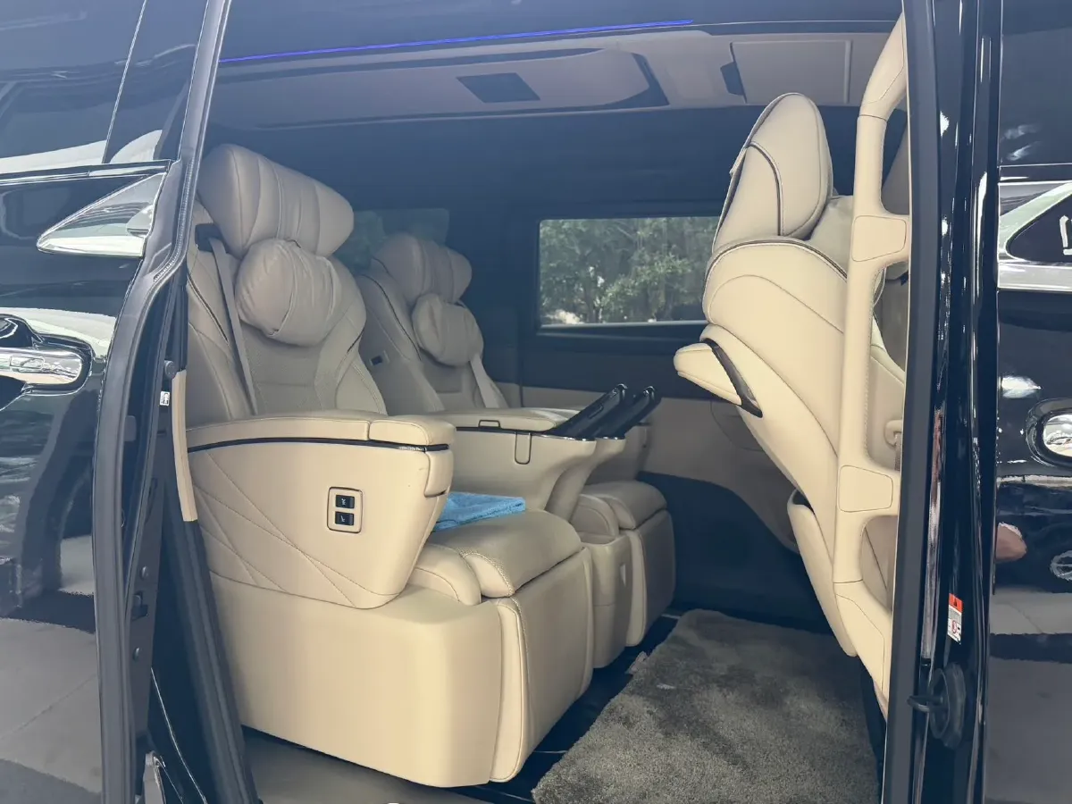 2024 Toyota Vellfire 2.5L 190HP L4 E-CVT Hybrid,autocango,china used car exporter,china ev exporter,chinese used car exporter,chinese used ev exporter