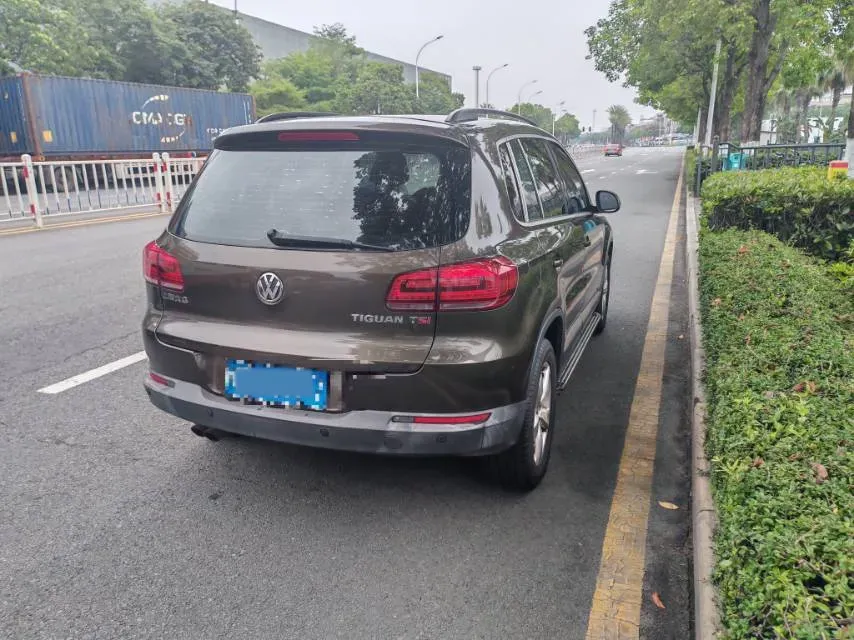 2013 Volkswagen Tiguan 1.8T 160HP L4 6AT,autocango,china used car exporter,china ev exporter,chinese used car exporter,chinese used ev exporter