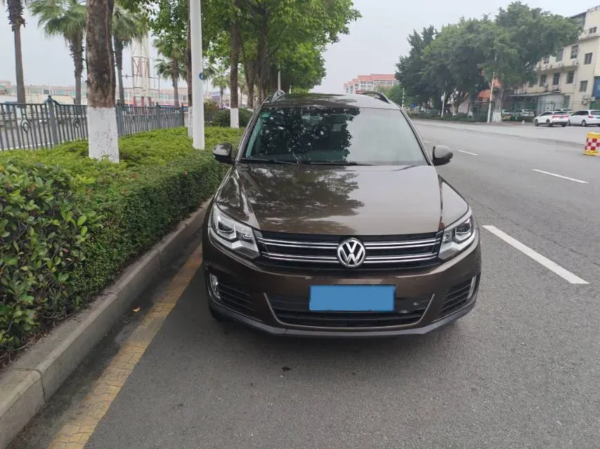 2013 Volkswagen Tiguan 1.8T 160HP L4 6AT,autocango,china used car exporter,china ev exporter,chinese used car exporter,chinese used ev exporter
