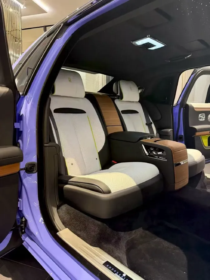 2024 Rolls-Royce Ghost 6.7T 571HP V12 8AT,autocango,china used car exporter,china ev exporter,chinese used car exporter,chinese used ev exporter