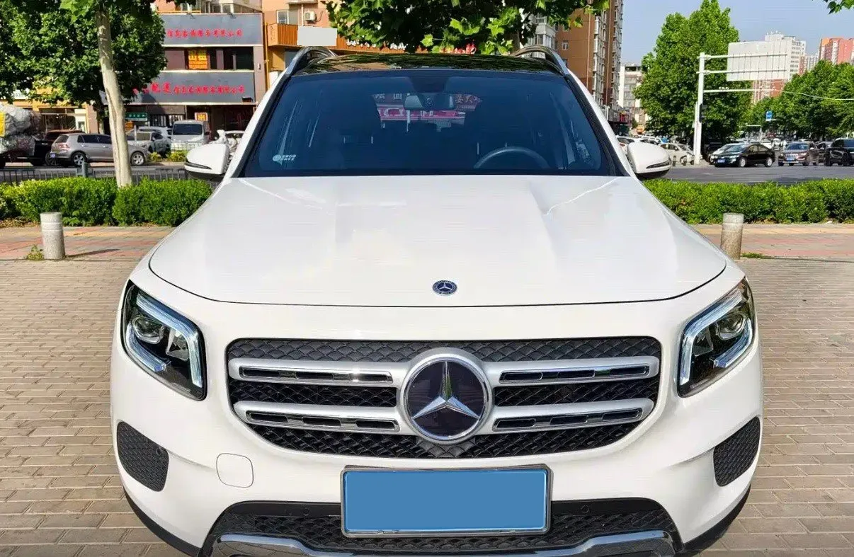 2022 Mercedes-Benz GLB Class 1.3T 136HP L4 7DCT,autocango,china used car exporter,china ev exporter,chinese used car exporter,chinese used ev exporter