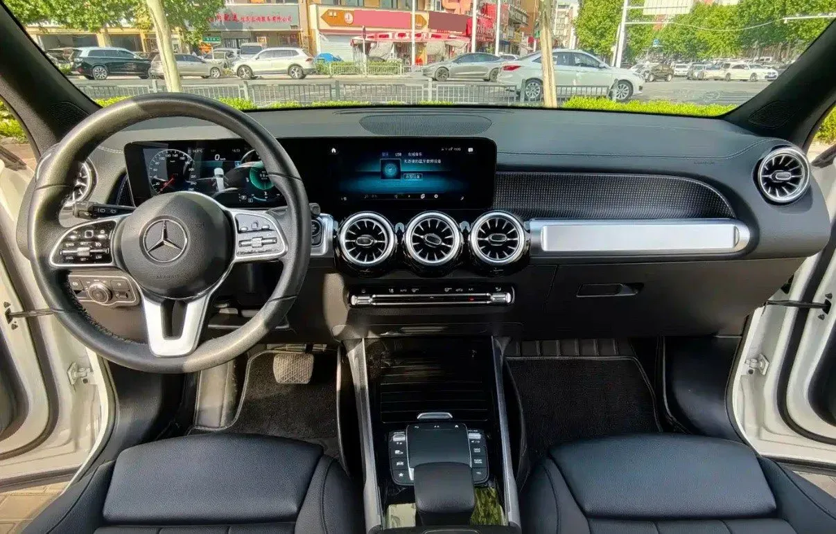 2022 Mercedes-Benz GLB Class 1.3T 136HP L4 7DCT,autocango,china used car exporter,china ev exporter,chinese used car exporter,chinese used ev exporter