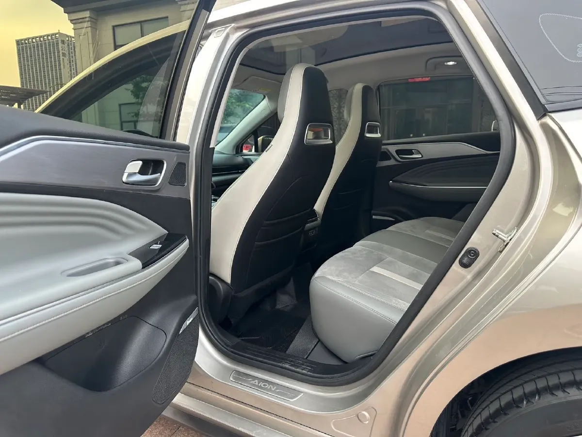 2022 ChangAn Oshan Z6 1.5T 170HP L4 6TCT PHEV 28.4KWH,autocango,china used car exporter,china ev exporter,chinese used car exporter,chinese used ev exporter