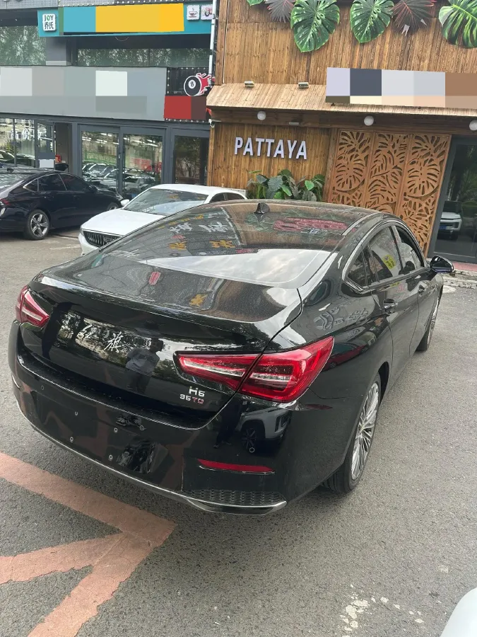 2022 HongQi H5 1.8T 197HP L4 6AT,autocango,china used car exporter,china ev exporter,chinese used car exporter,chinese used ev exporter