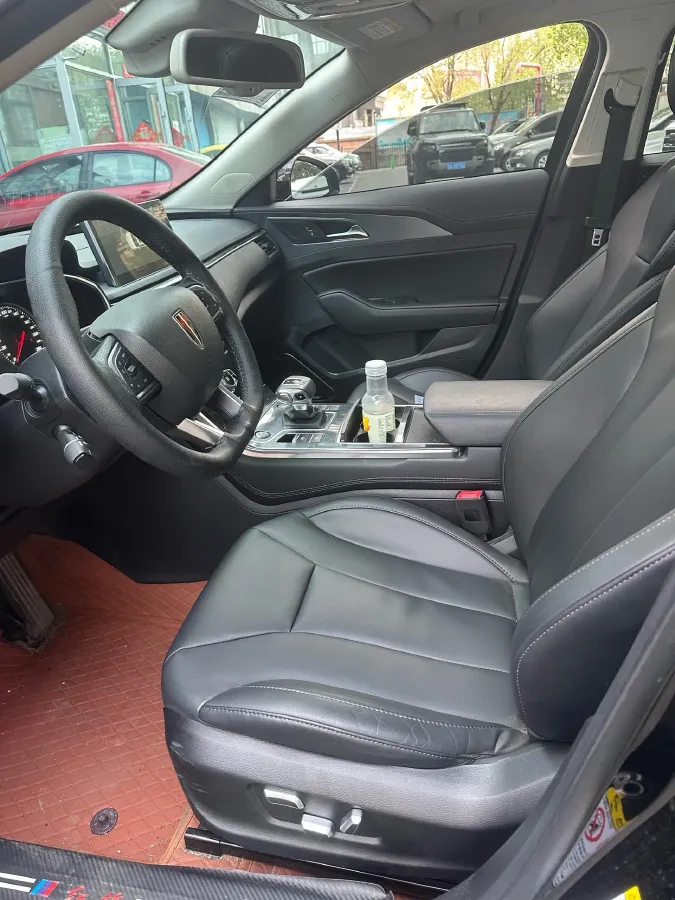 2022 HongQi H5 1.8T 197HP L4 6AT,autocango,china used car exporter,china ev exporter,chinese used car exporter,chinese used ev exporter