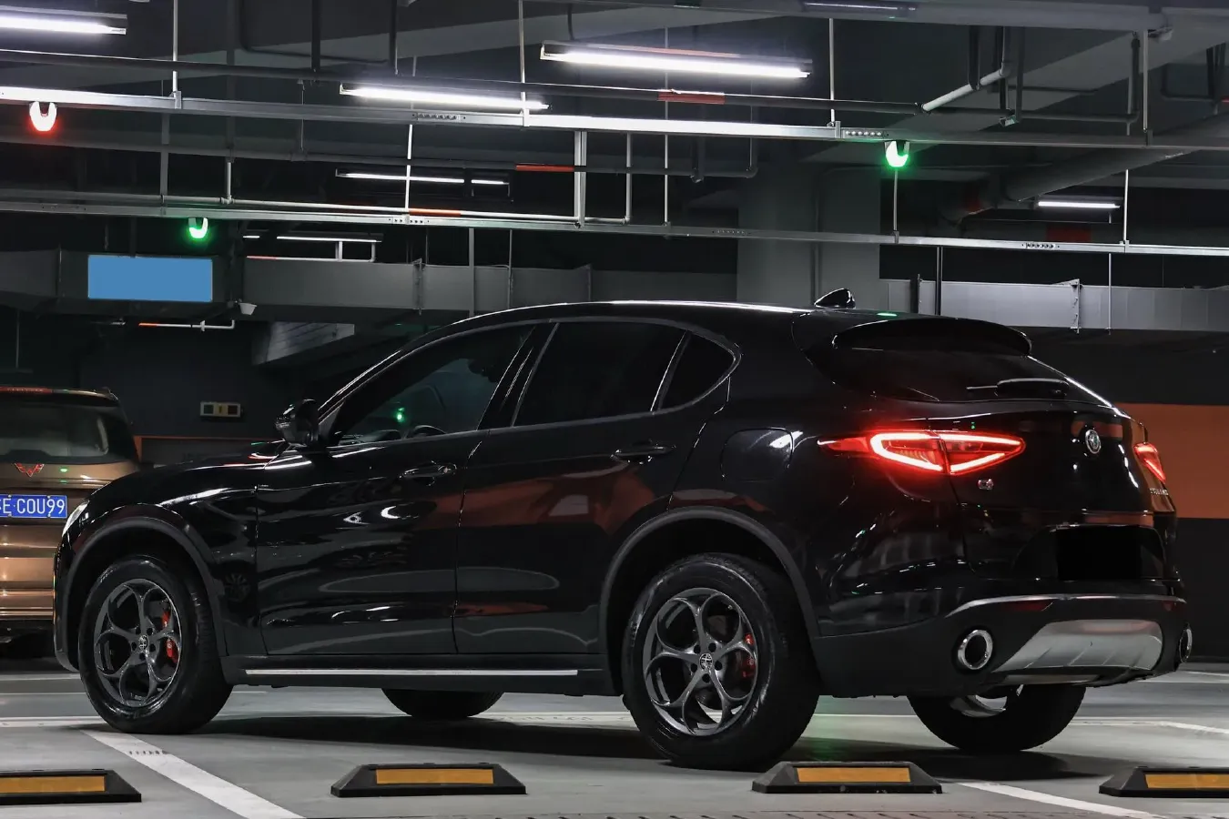 2017 Lexus NX 2.0T 238HP L4 6AT,autocango,china used car exporter,china ev exporter,chinese used car exporter,chinese used ev exporter