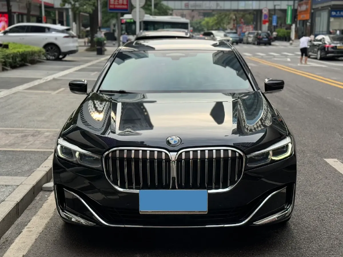 2019 BMW 7 Series 3.0T 340HP L6 8AT,autocango,china used car exporter,china ev exporter,chinese used car exporter,chinese used ev exporter