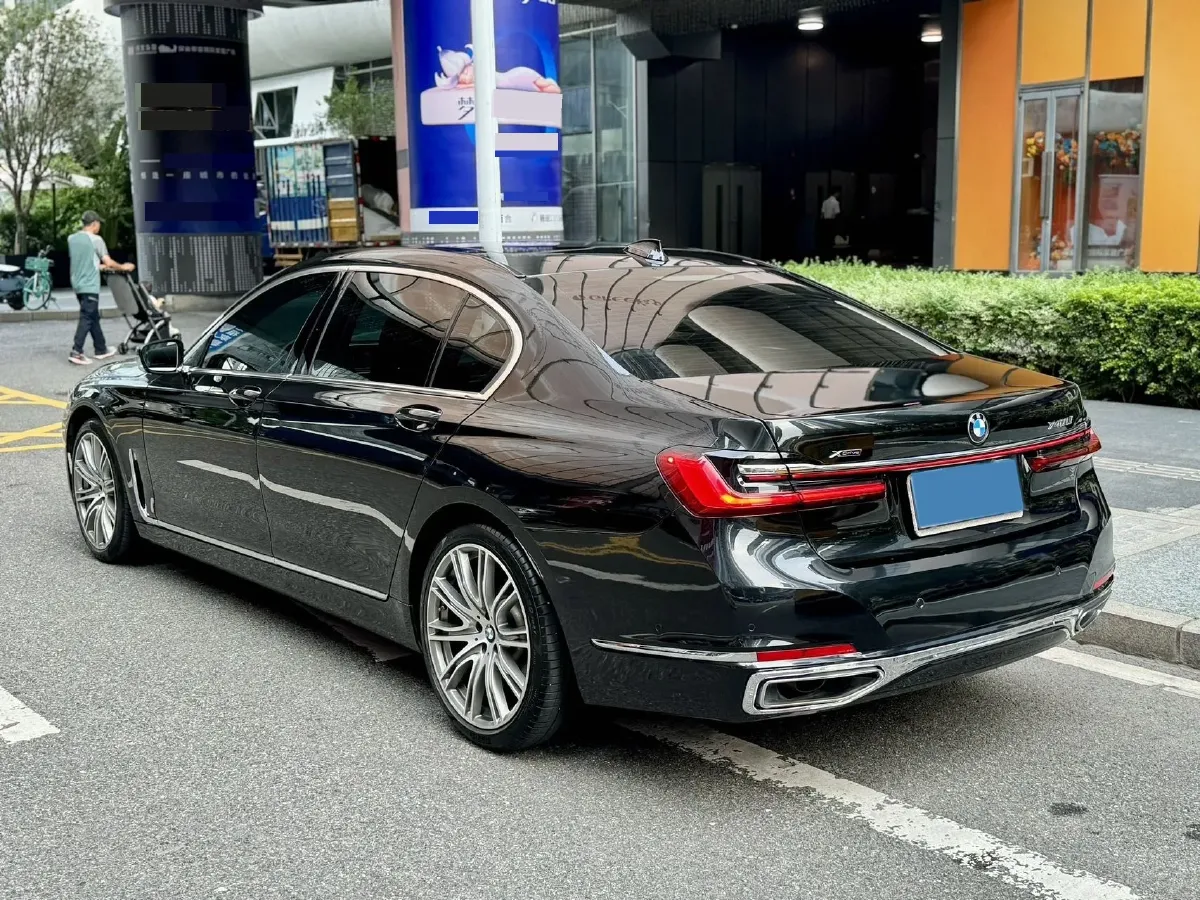 2019 BMW 7 Series 3.0T 340HP L6 8AT,autocango,china used car exporter,china ev exporter,chinese used car exporter,chinese used ev exporter