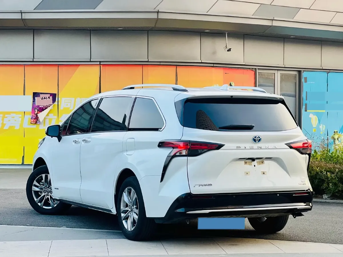2023 Toyota Sienna 2.5L 189HP L4 E-CVT Hybrid,autocango,china used car exporter,china ev exporter,chinese used car exporter,chinese used ev exporter