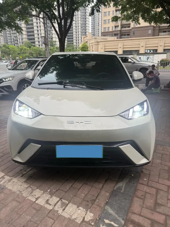 2011 BYD S6 2.0L 140HP L4 5MT,autocango,china used car exporter,china ev exporter,chinese used car exporter,chinese used ev exporter
