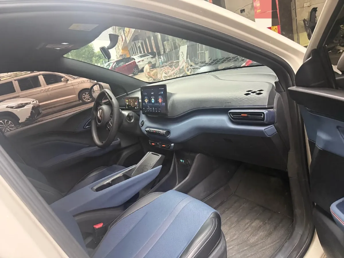2011 BYD S6 2.0L 140HP L4 5MT,autocango,china used car exporter,china ev exporter,chinese used car exporter,chinese used ev exporter