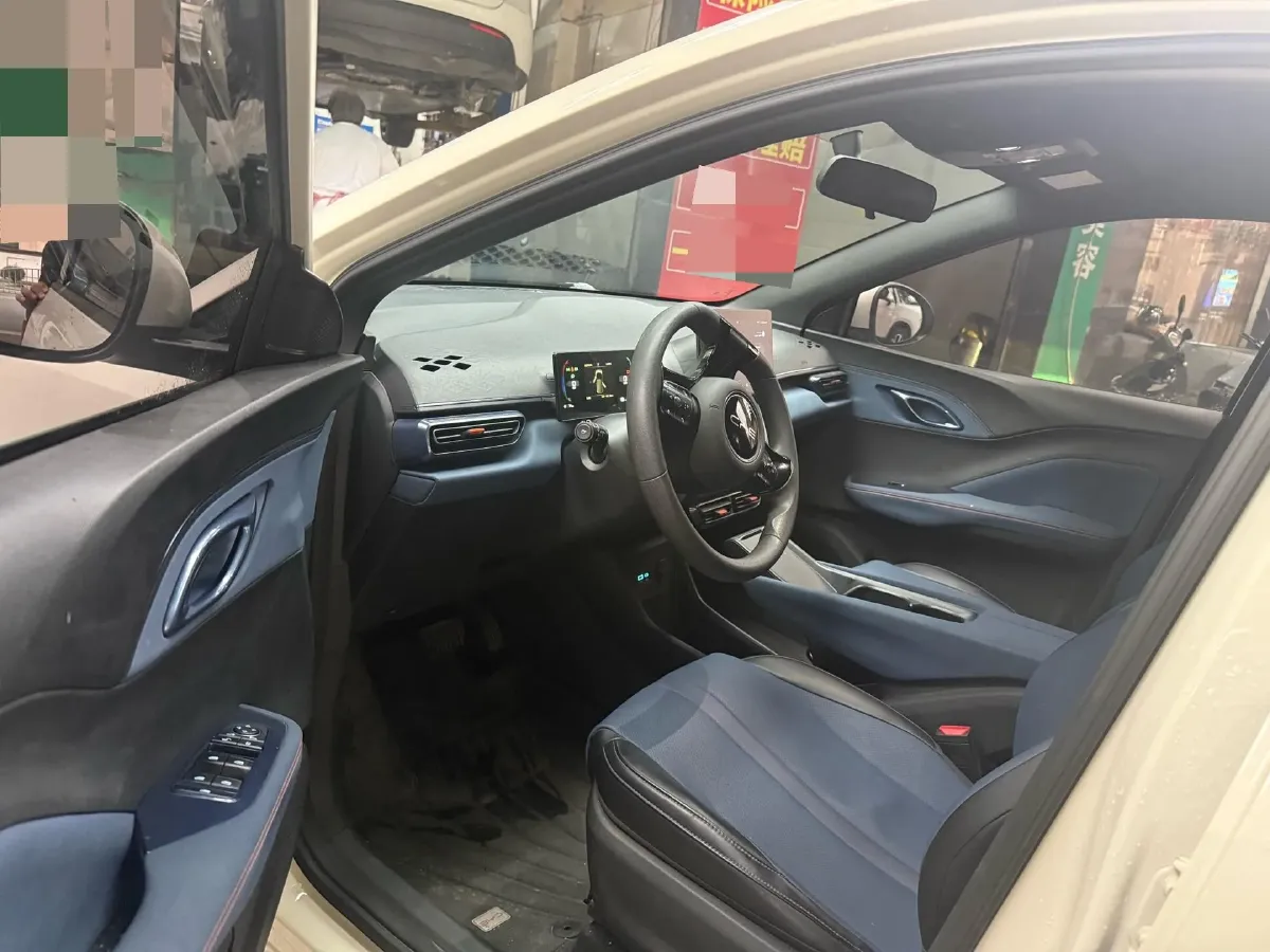 2011 BYD S6 2.0L 140HP L4 5MT,autocango,china used car exporter,china ev exporter,chinese used car exporter,chinese used ev exporter