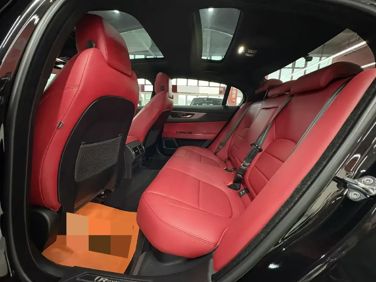 2021 Jaguar XEL 2.0T 250HP L4 8AT,autocango,china used car exporter,china ev exporter,chinese used car exporter,chinese used ev exporter