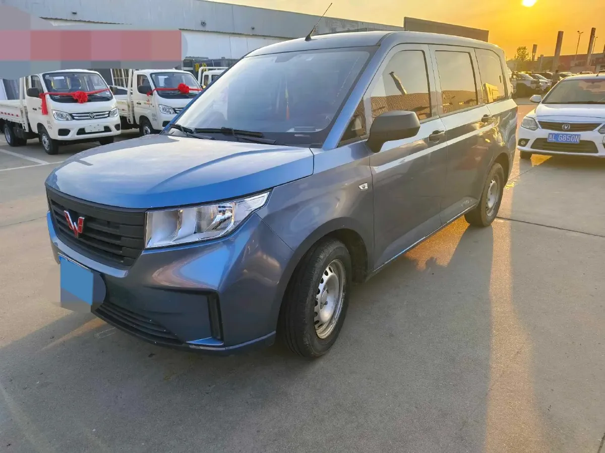 2019 Venucia M50V 1.5L 112HP L4 5MT,autocango,china used car exporter,china ev exporter,chinese used car exporter,chinese used ev exporter