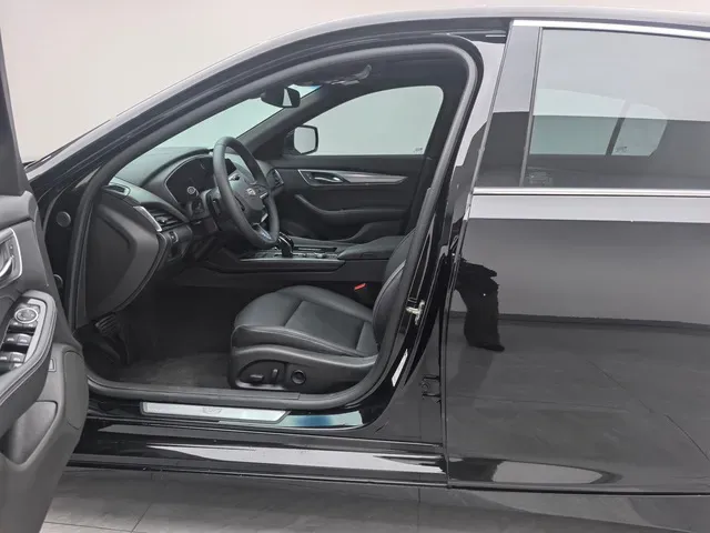2022 Cadillac CT5 2.0T 237HP L4 10AT,autocango,china used car exporter,china ev exporter,chinese used car exporter,chinese used ev exporter