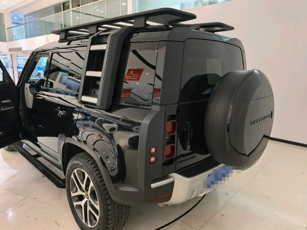 2024 Land Rover Defender 3.0T 400HP L6 8AT,autocango,china used car exporter,china ev exporter,chinese used car exporter,chinese used ev exporter