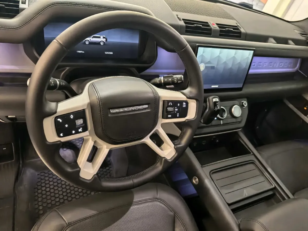 2024 Land Rover Defender 3.0T 400HP L6 8AT,autocango,china used car exporter,china ev exporter,chinese used car exporter,chinese used ev exporter