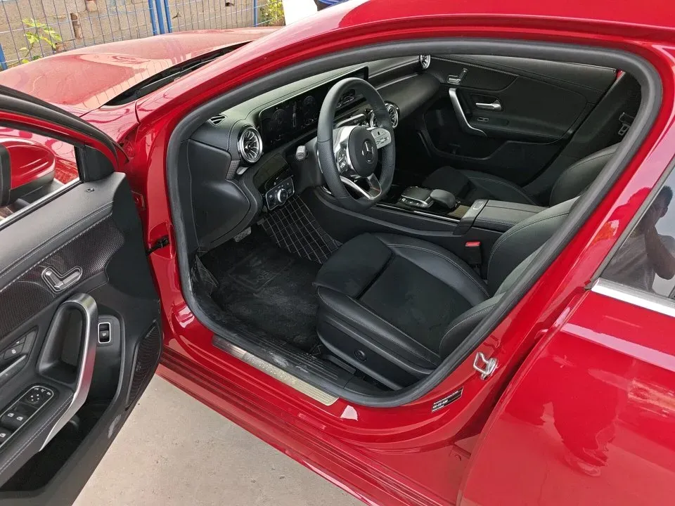 2021 Mercedes-Benz A Class 1.3T 163HP L4 7DCT,autocango,china used car exporter,china ev exporter,chinese used car exporter,chinese used ev exporter