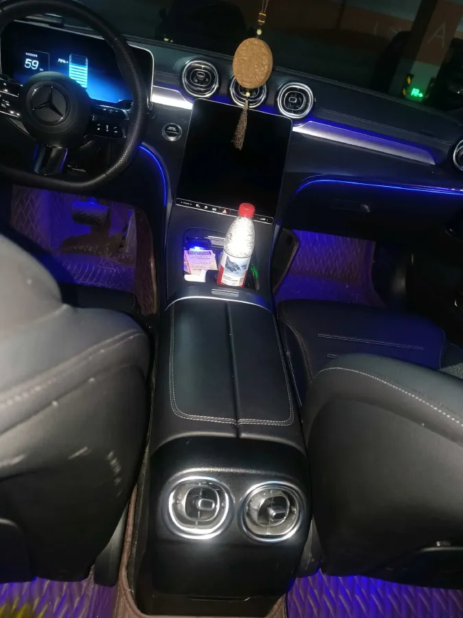 2024 Mercedes-Benz C Class 2.0T 204HP L4 9AT PHEV 25.4KWH,autocango,china used car exporter,china ev exporter,chinese used car exporter,chinese used ev exporter